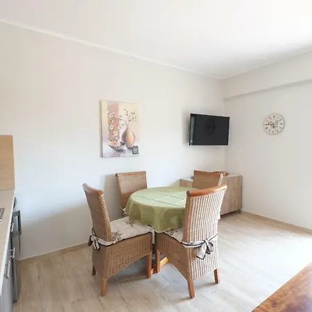 Valerie Apartament *
