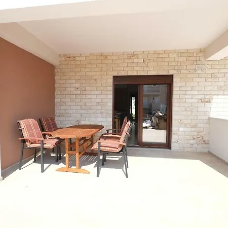 Valerie * Nikiti (Sithonia)